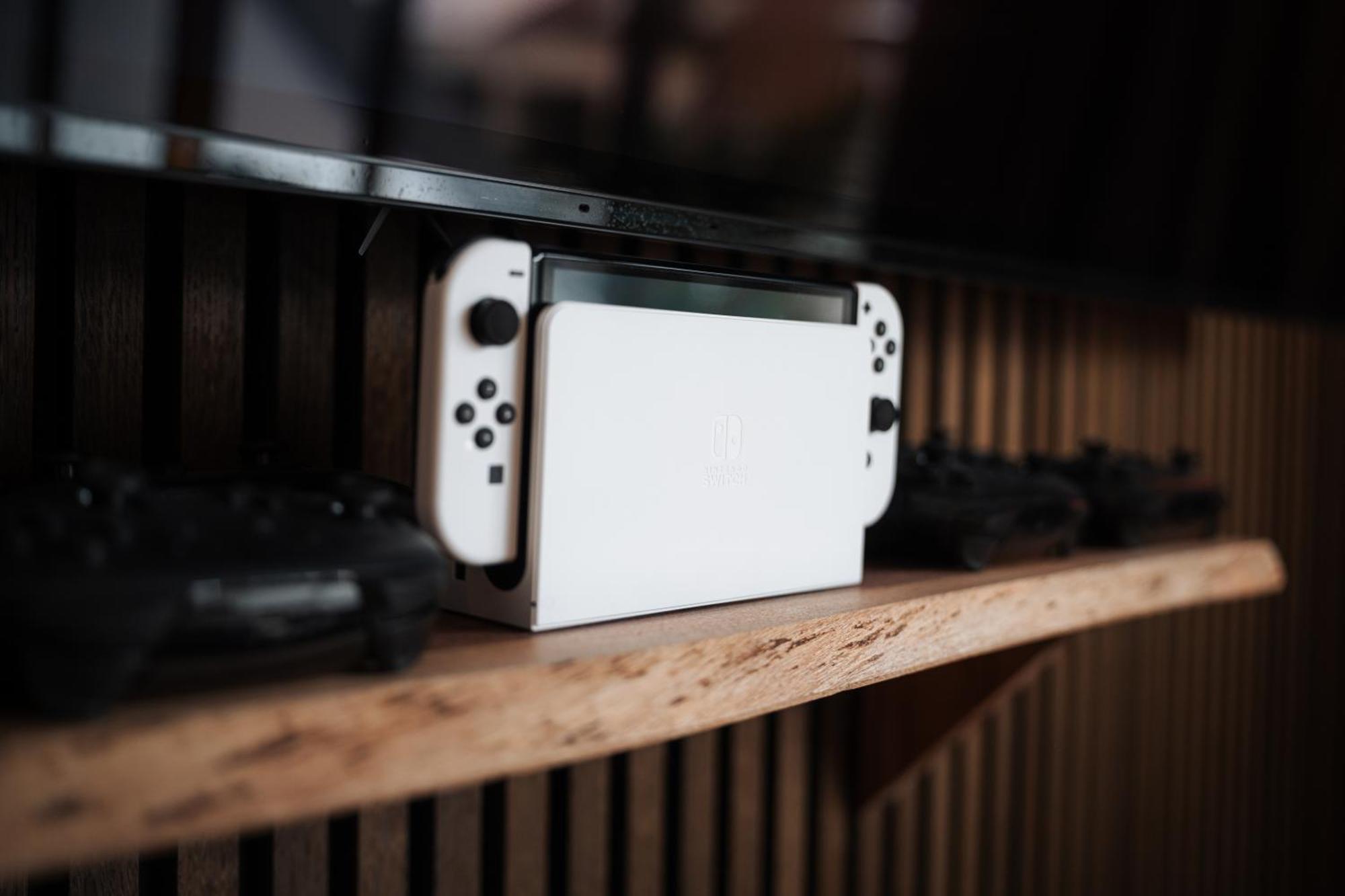 Hostel Mannheim Exterior photo A Nintendo Switch docked