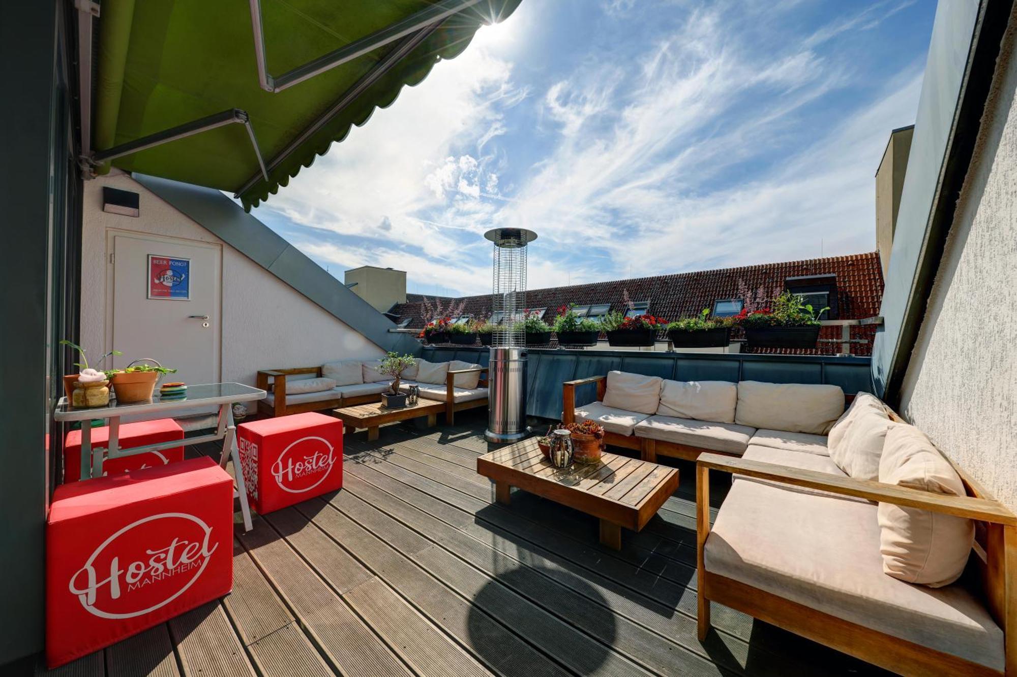 Hostel Mannheim Exterior photo Rooftop terrace